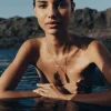 Polène Anhänger Naé< Halsketten